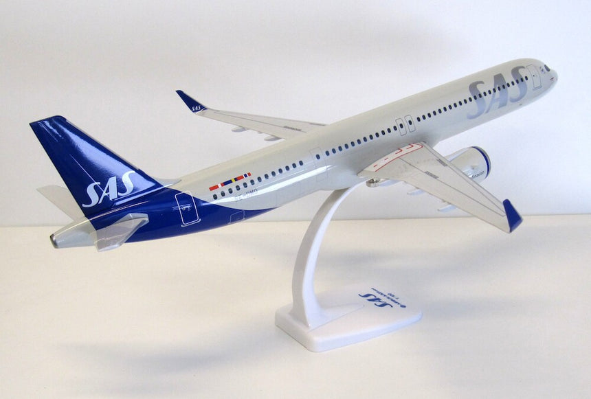PPC Models SAS Scandinavian Airlines Airbus A321neo 1/100 Aircraft Scale Model