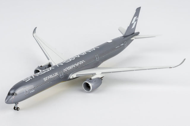 NG Models Starlux Airlines Airbus A350-1000 B-58553 (Airsorayama Silver) Ultimate 1/400 Aircraft Scale Model
