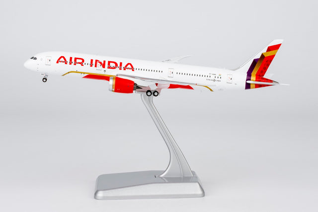 NG Models Air India Boeing 787-9 Dreamliner VT-AWA (Air India's first 787-9 in new standard livery) (Ultimate) 1/400 Aircraft Scale Model