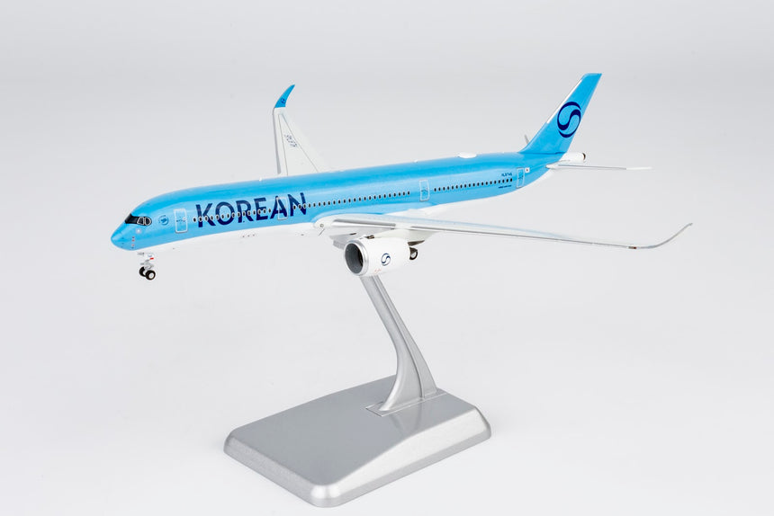 NG Models Korean Air Airbus A350-900 HL8746 New Livery; (Ultimate) 1/400 Aircraft Scale Model