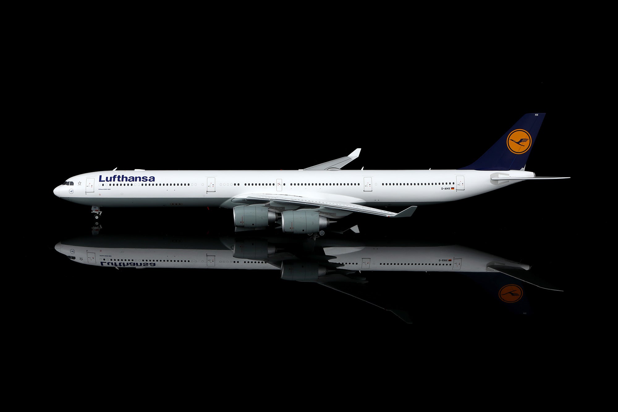 SQ Wings Lufthansa Airbus A340-600 D-AIHX 1/200 Aircraft Scale
