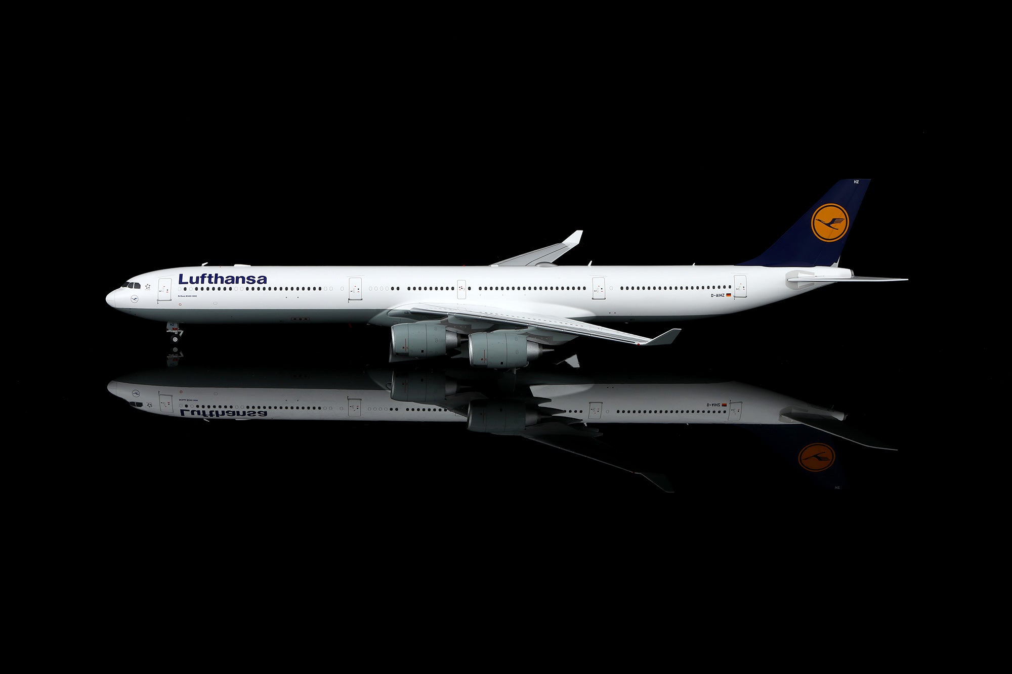 SQ Wings Lufthansa Airbus A340-600 D-AIHZ 1/200 Aircraft Scale