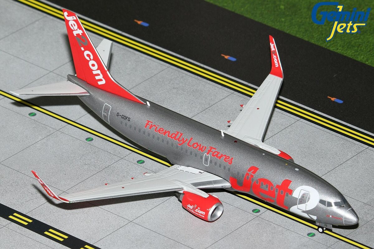 GeminiJets Jet2 Boeing 737-300 G-GDFG 1/200 Aircraft Scale Model