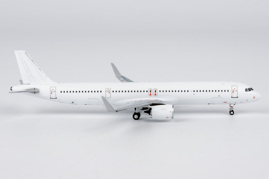 NG Models Blank Model Airbus A321neo (CFM LEAP-1A engines) 1/400 Aircraft Scale Model