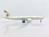 JC Wings Etihad Airways Boeing 777-200LR (A6-LRB) 1/200 Aircraft Scale Model
