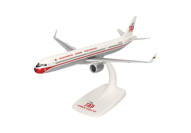 Herpa Snap-Fit TAP Air Portugal Airbus A321neo - CS-TJR Retro 75th Anniversary Colours 1/200 Aircraft Scale Model