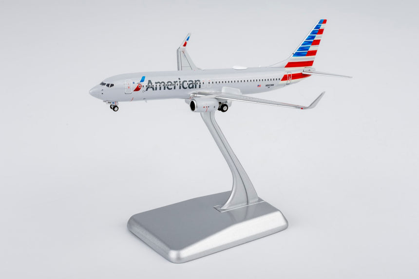 NG Models American Airlines Boeing 737-800 N883NN Ultimate 1/400 Aircraft Scale Model