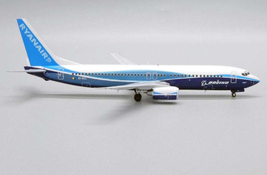 JC Wings Ryanair Boeing 737-800 "Dreamliner" (EI-DCL) 1/200 Aircraft Scale Model