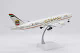 JC Wings Etihad Airways Boeing 777-200LR "2015 Formula 1" (A6-LRD) 1/200 Aircraft Scale Model
