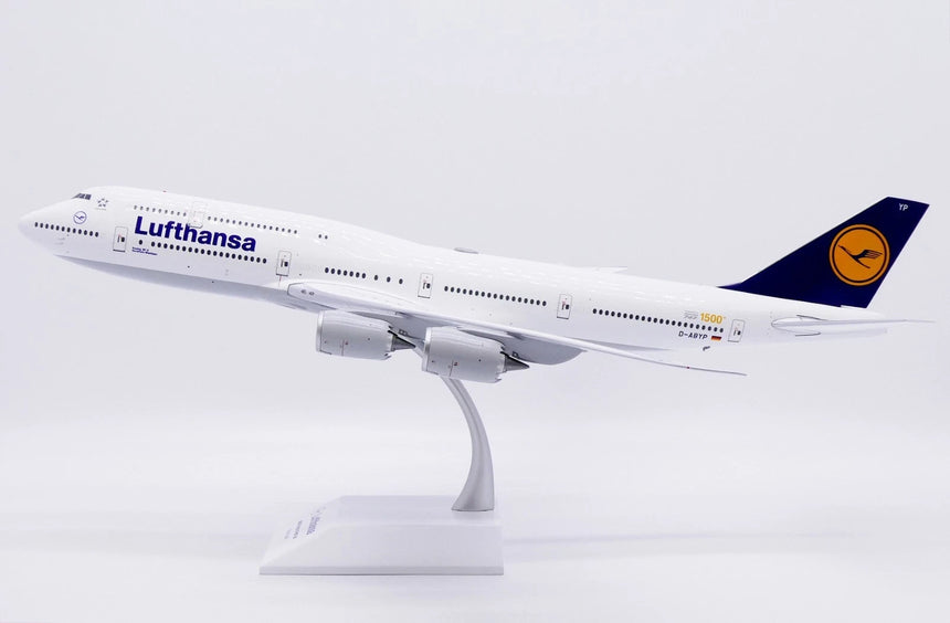 JC Wings Lufthansa Boeing 747-8i "1500th Boeing 747" (D-ABYP) 1/200 Aircraft Scale Model