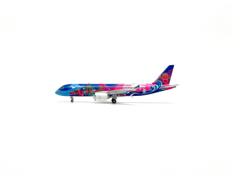 Phoenix China Southern Airlines COMAC C919 B-658W 1/400 Aircraft Scale Model