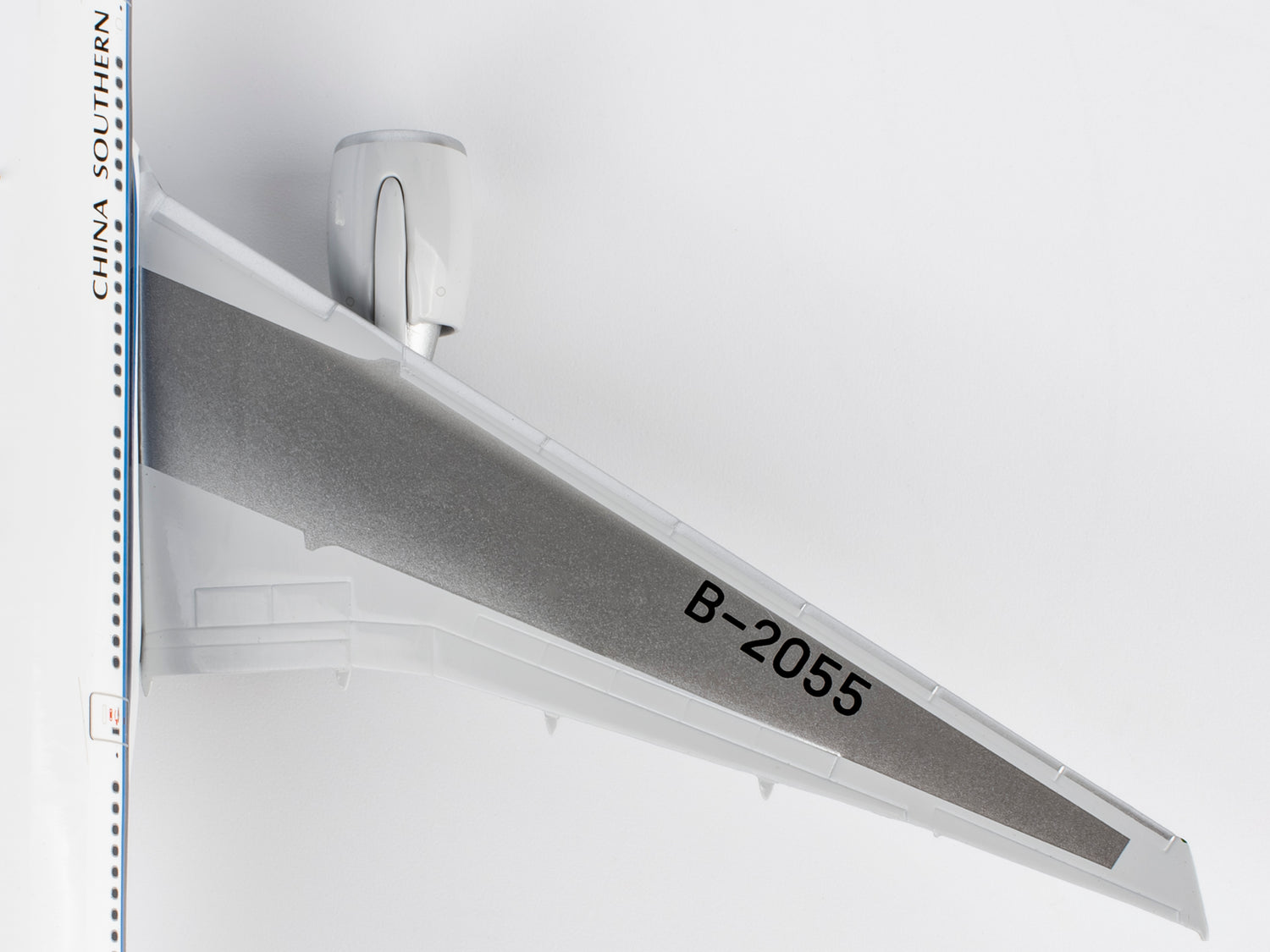 NG Models China Southern Airlines ETOPS - 越太平洋延程飞行 Boeing 777-200ER B-2055 1/400 Aircraft Scale Model