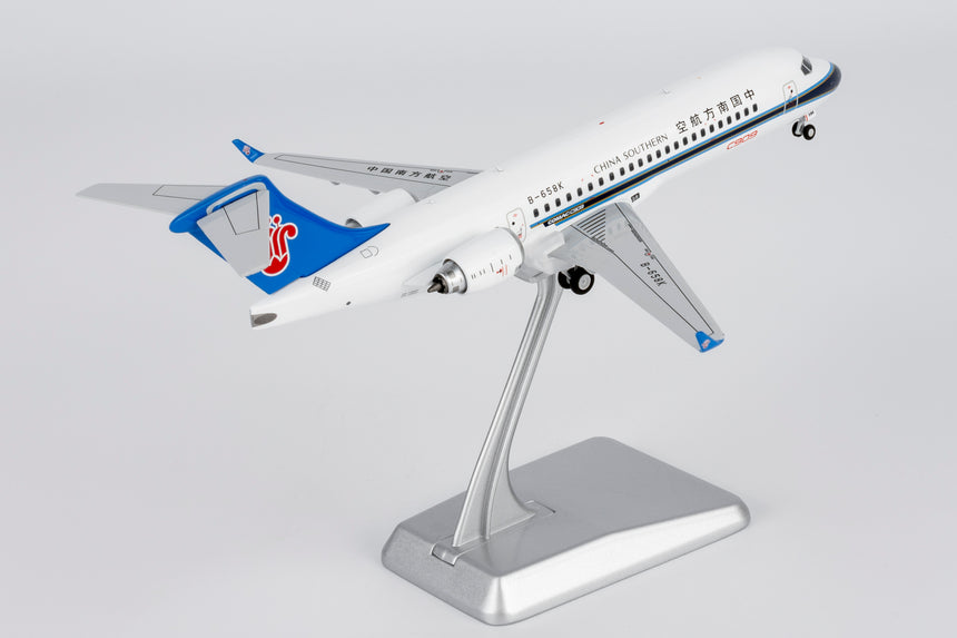 NG Models China Southern Airlines COMAC C909 (ARJ21-700) B-658K 1/200 Aircraft Scale Model