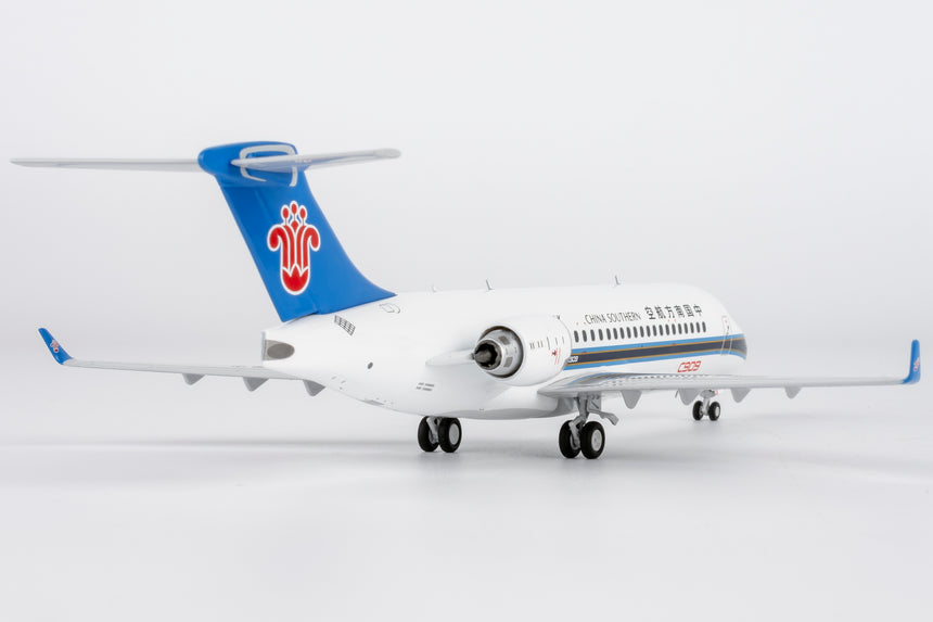 NG Models China Southern Airlines COMAC C909 (ARJ21-700) B-658K 1/200 Aircraft Scale Model