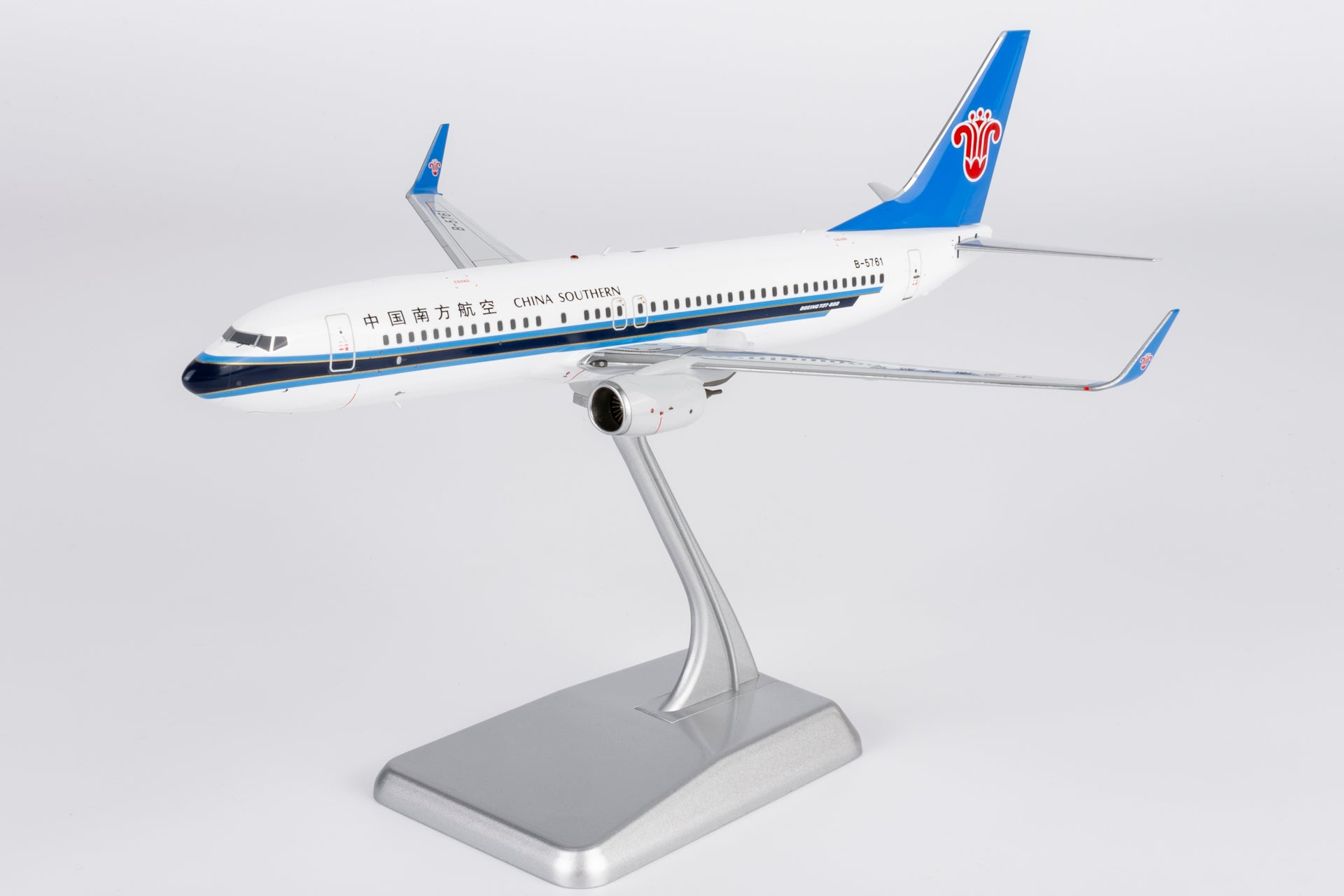NG Models China Southern Airlines Boeing 737-800/w B-5761 1/200