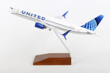 SkyMarks United Boeing 737-800 W/Wood Stand 2019 New Livery 1/130 Scale