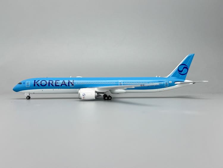 Phoenix Korean Air Boeing B787-10 HL8515 1/400 Aircraft Scale Model