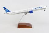 SkyMarks United Boeing 777-300 W/Wood Stand 2019 New Livery 1/200 Aircraft Scale Model
