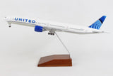 SkyMarks United Boeing 777-300 W/Wood Stand 2019 New Livery 1/200 Aircraft Scale Model