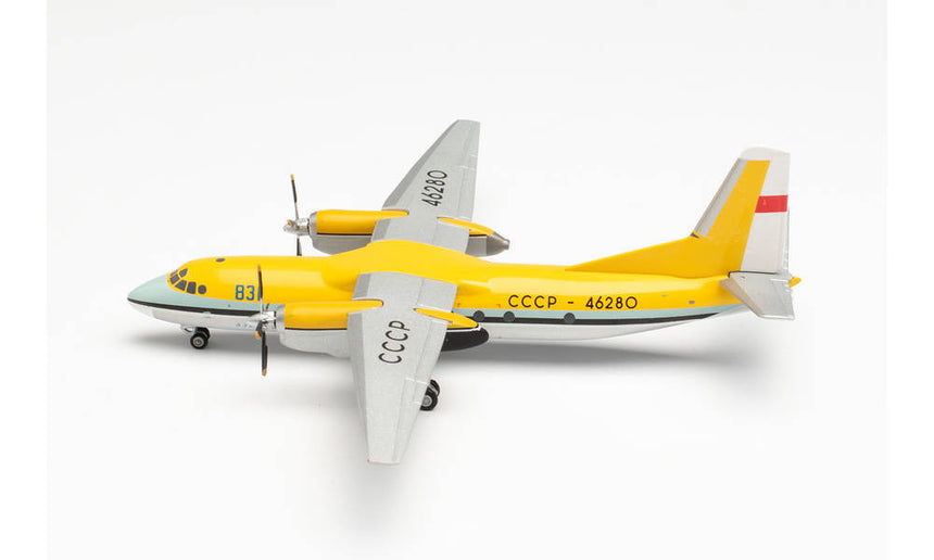 Herpa Aeroflot Antonov AN-24B - Demonstration aircraft, Le Bourget 1969 – CCCP-46280 1/200 571043
