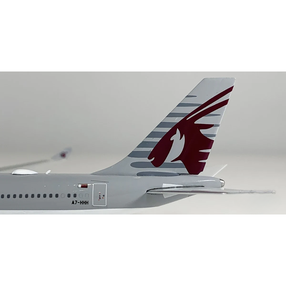 Phoenix Qatar Amini Flight Airbus A340-500 A7-HHH 1/400 Aircraft