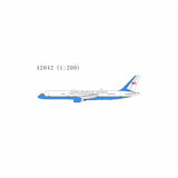 NG Models United States - US Air Force (USAF) equipped with PW2040 engines C-32A (757-200) 19-0018 1/200 Aircraft Scale Model
