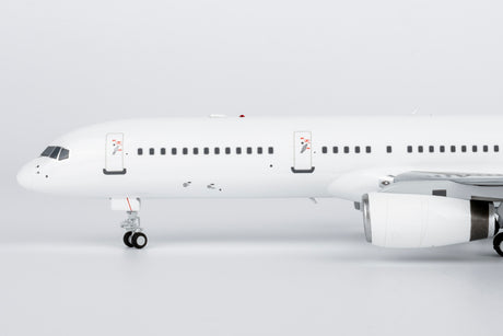NG Models USA - Air Force C-32B (Boeing 757-200) 00-9001 1/200 Aircraft Scale Model