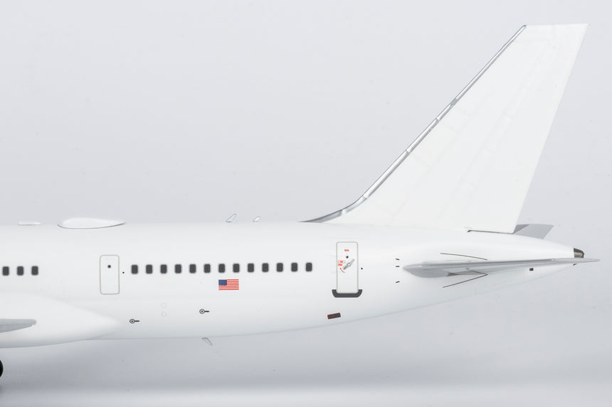 NG Models USA - Air Force C-32B (Boeing 757-200) 00-9001 1/200 Aircraft Scale Model