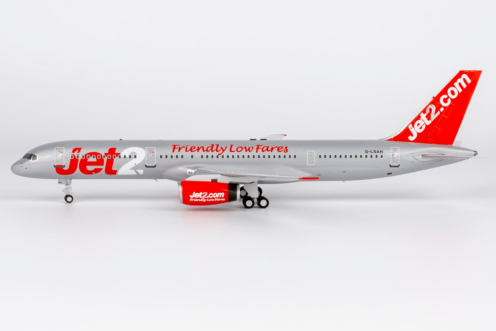 NG Models Jet2 Boeing 757-200 G-LSAH 1/200 Scale NG42053
