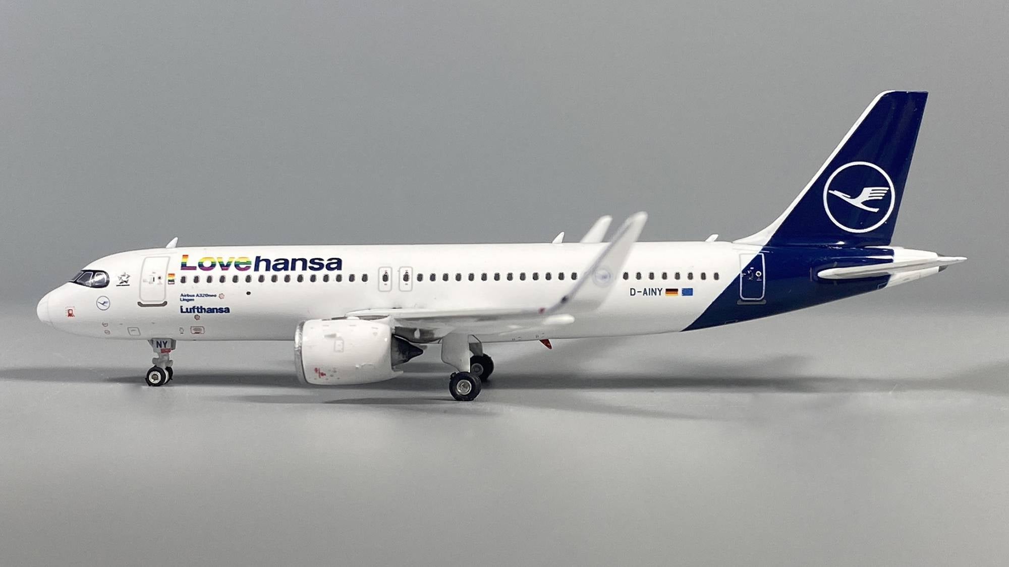 Phoenix Lufthansa Airbus A320Neo Lovehansa D-AINY 1/400 - Aircraft