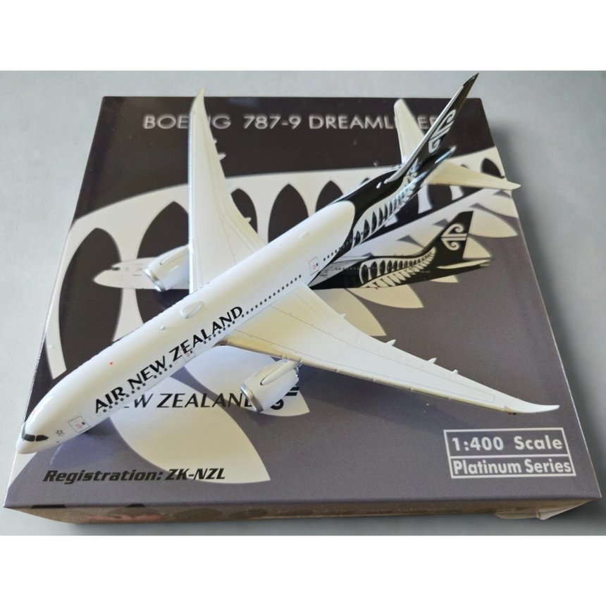 Phoenix Air New Zealand Boeing B787-9 ZK-NZL 1/400 Aircraft Scale Model