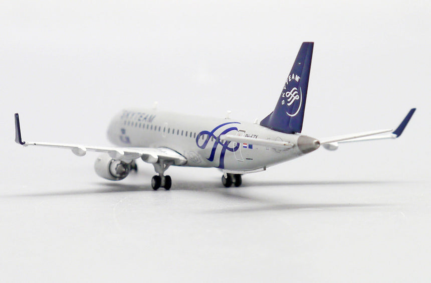 JC Wings KLM Cityhopper Embraer ERJ190 "Skyteam Livery" PH-EZX 1/400 Aircraft Scale Model
