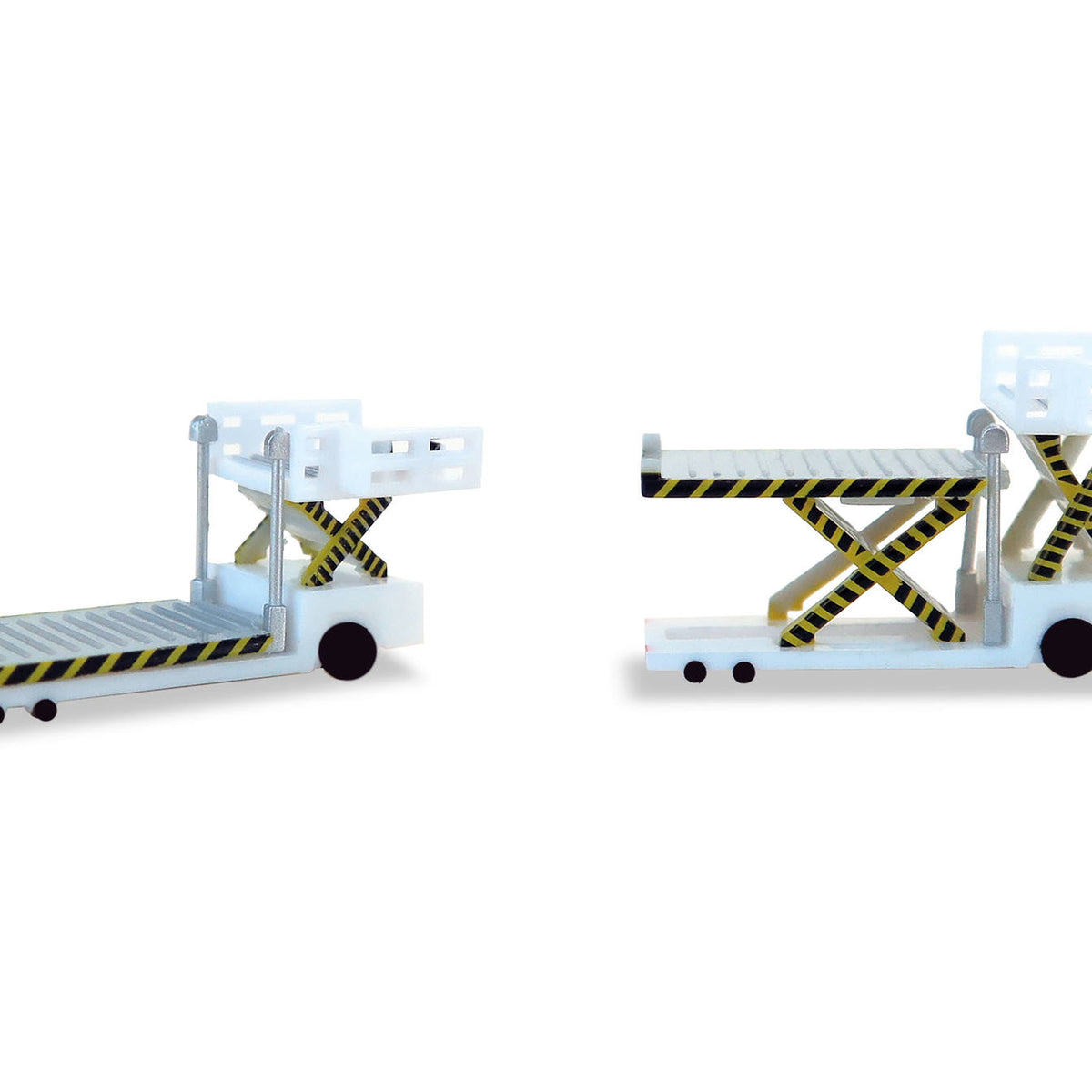 Herpa Container loader - white (2 pieces) 1/500 Aircraft Scale Model ...