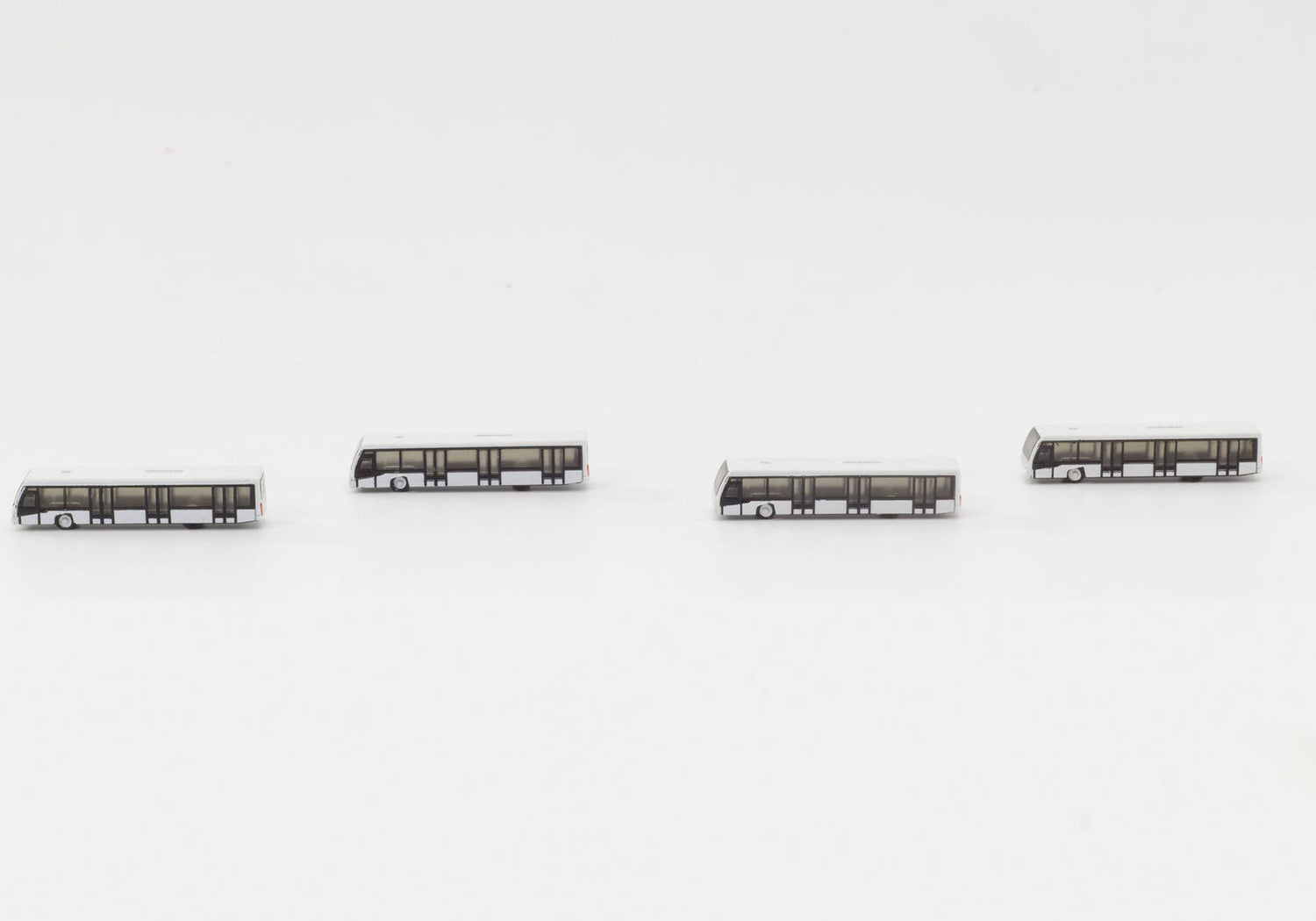 Herpa Airport Bus Set 4-in-1 set 1/500 533706
