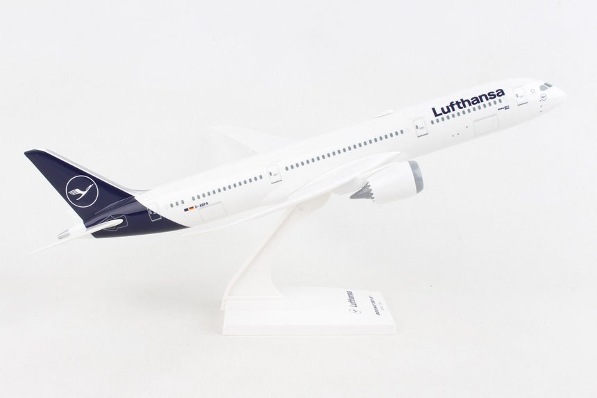 SkyMarks Lufthansa Boeing B787-9 1/200 Scale
