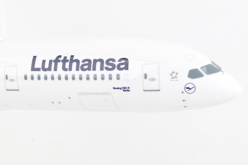 SkyMarks Lufthansa Boeing B787-9 1/200 Scale
