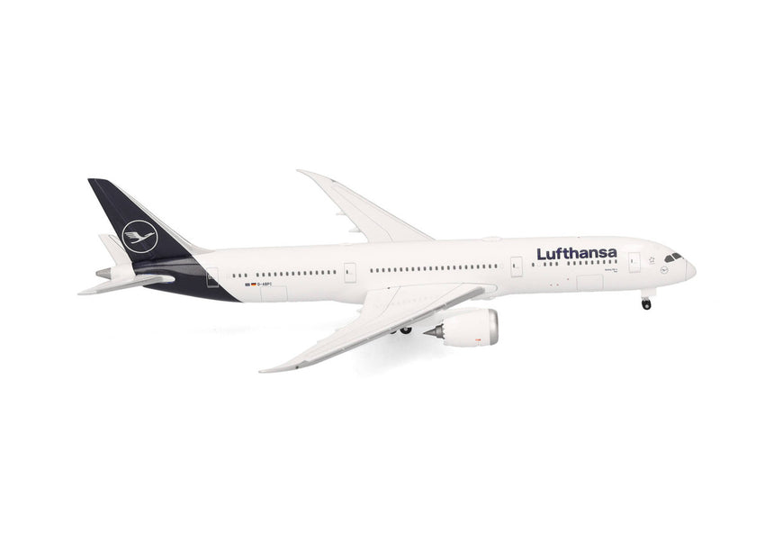 Herpa Lufthansa Boeing 787-9 Dreamliner 1/500 Aircraft Scale Model