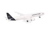 Herpa Lufthansa Cargo Airbus A321P2F – D-AEUI 1/500 Scale
