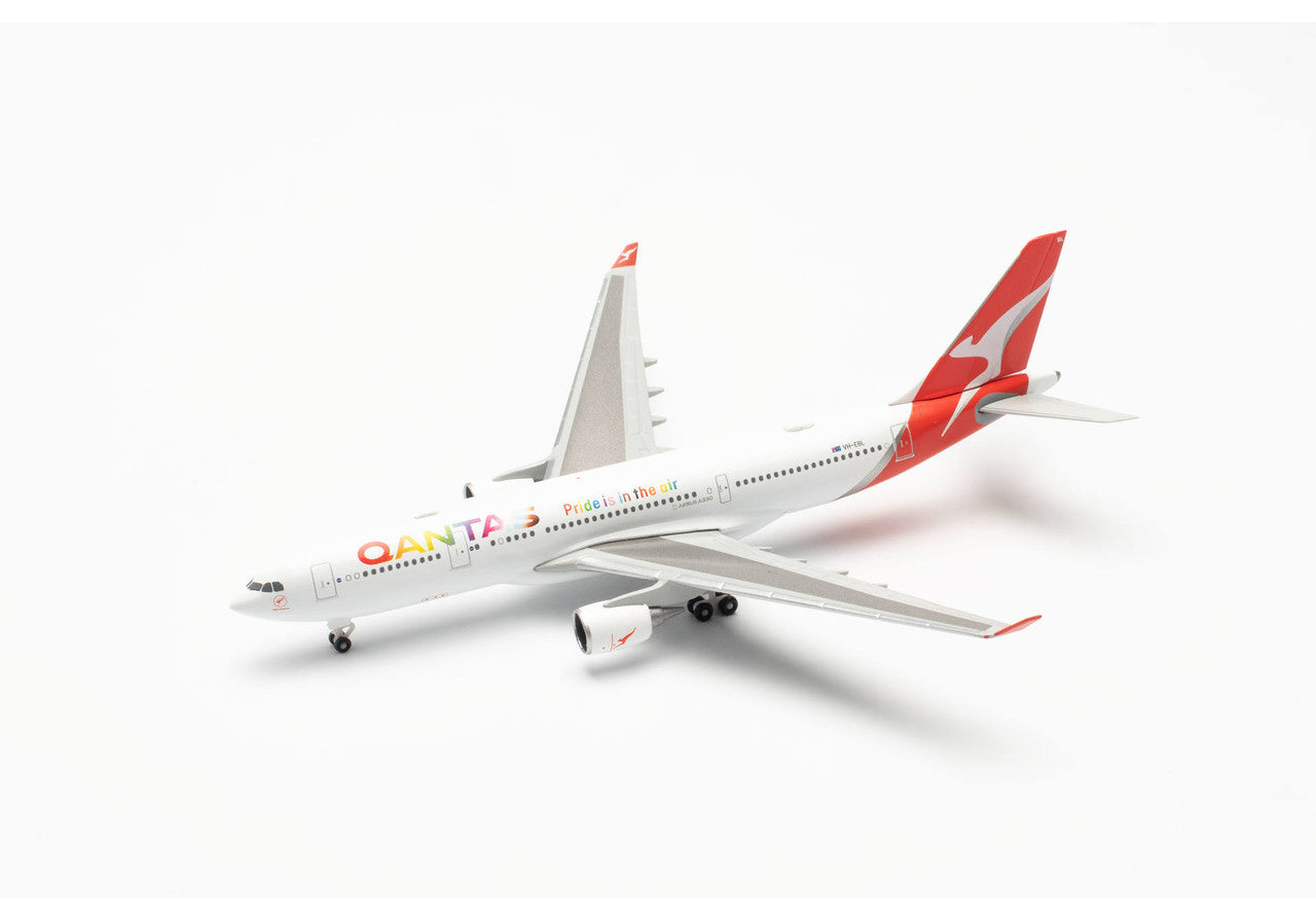 Herpa Qantas Airbus A330-200 "Pride is in the Air" – VH-EBL "Whitsundays" 1/500 Scale