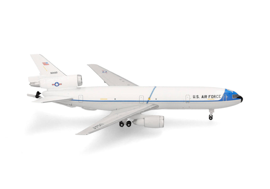 Herpa USAF McDonnell Douglas KC-10 Extender - 2nd BW, Barksdale AB (original delivery colors) - 79-0433 1/500 Scale