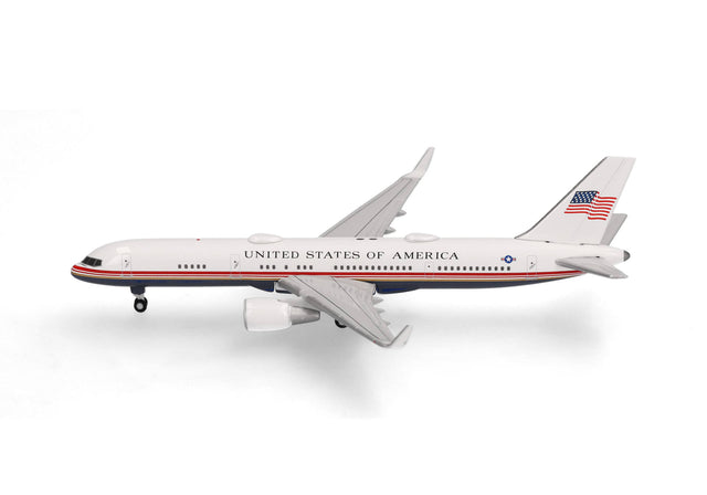 Herpa U.S. Air Force Boeing VC-32 "Air Force Two" – 99-0003, 1st Airlift Squadron, Joint Base Andrews 1/500 Aircraft Scale Model
