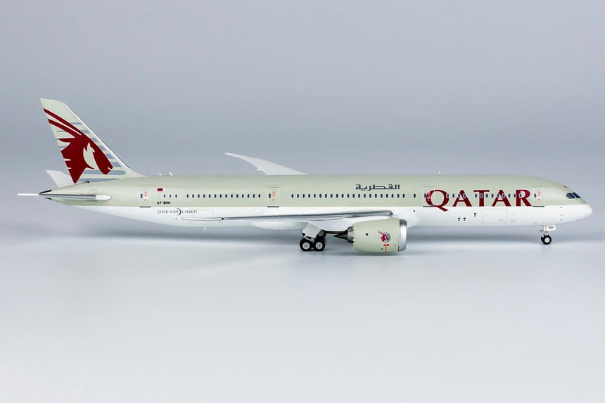 NG Models Qatar Airways Boeing B787-9 Dreamliner A7-BHH 1/400 Scale