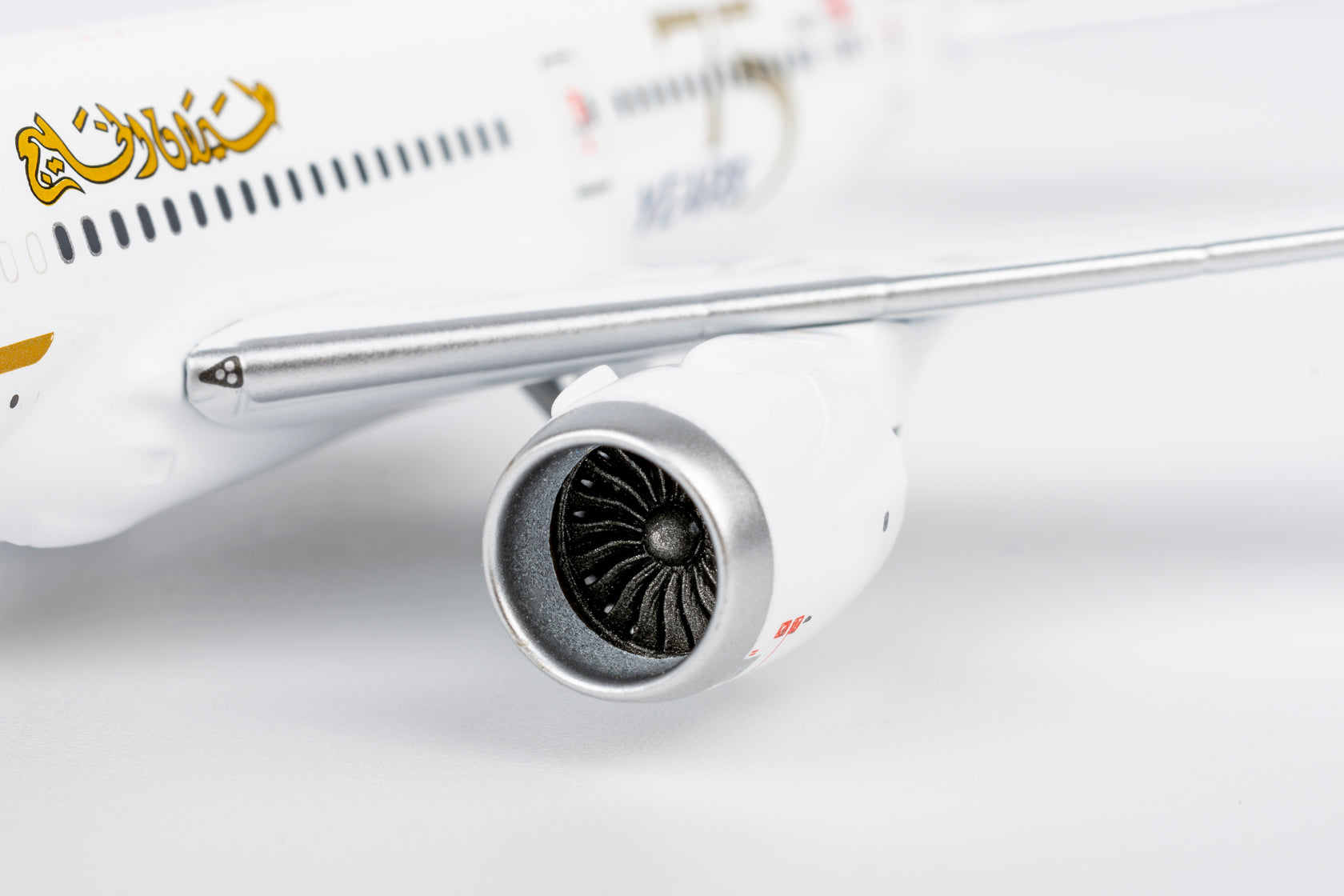 NG Models Gulf Air Boeing 787-9 Dreamliner A9C-FG (1976 retro cs