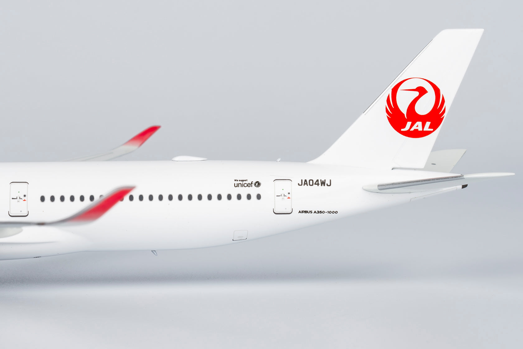 NG Models Japan Airlines (JAL) Airbus A350-1000 JA04WJ 1/400