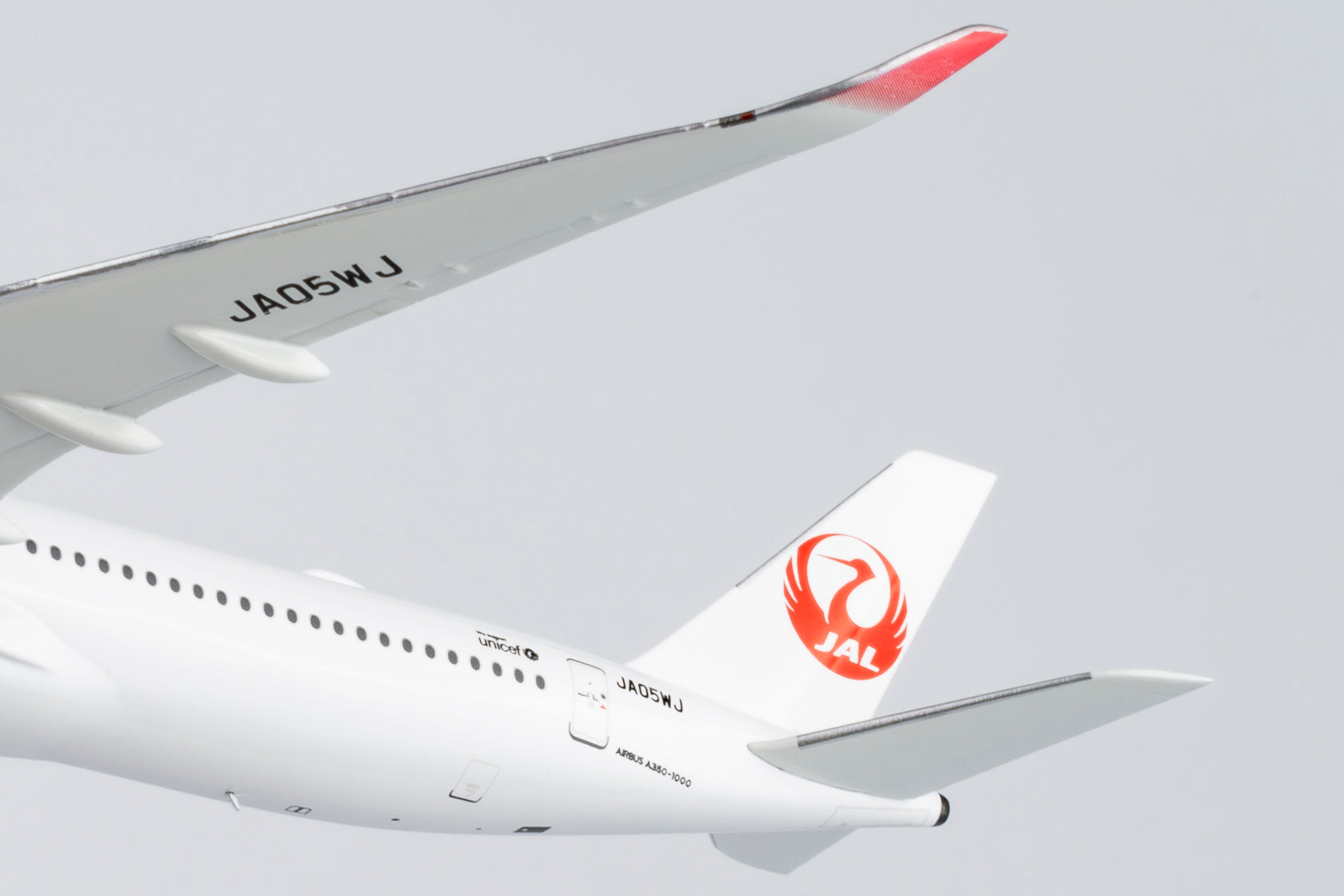 NG Models Japan Airlines (JAL) Airbus A350-1000 JA05WJ 1/400