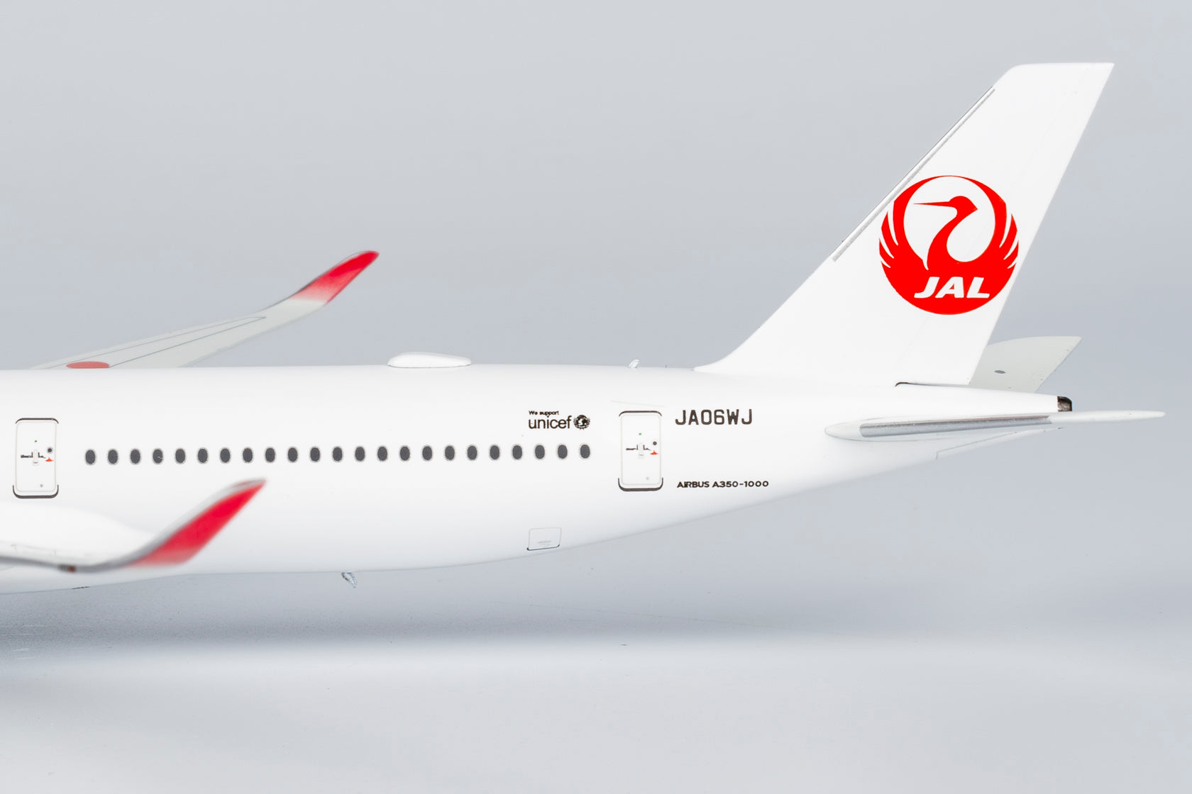 NG Models Japan Airlines (JAL) Airbus A350-1000 JA06WJ 1/400
