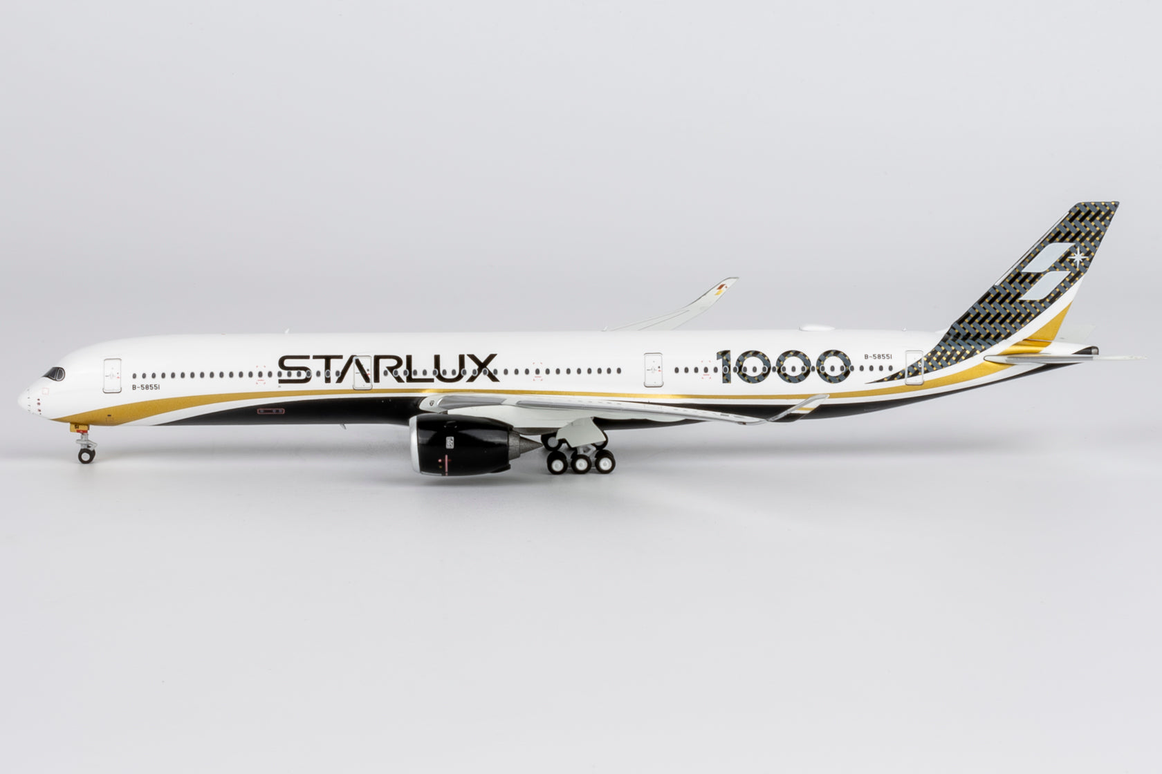 NG Models Starlux Airlines (Carbon Fiber colors; first A350-1000