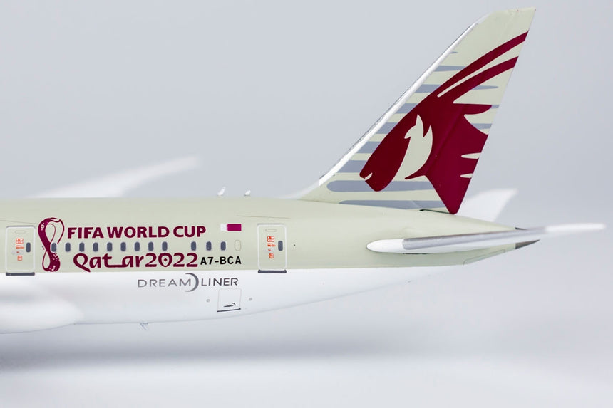 NG Models Qatar Airways 787-8 Dreamliner A7-BCA 1/400 Scale