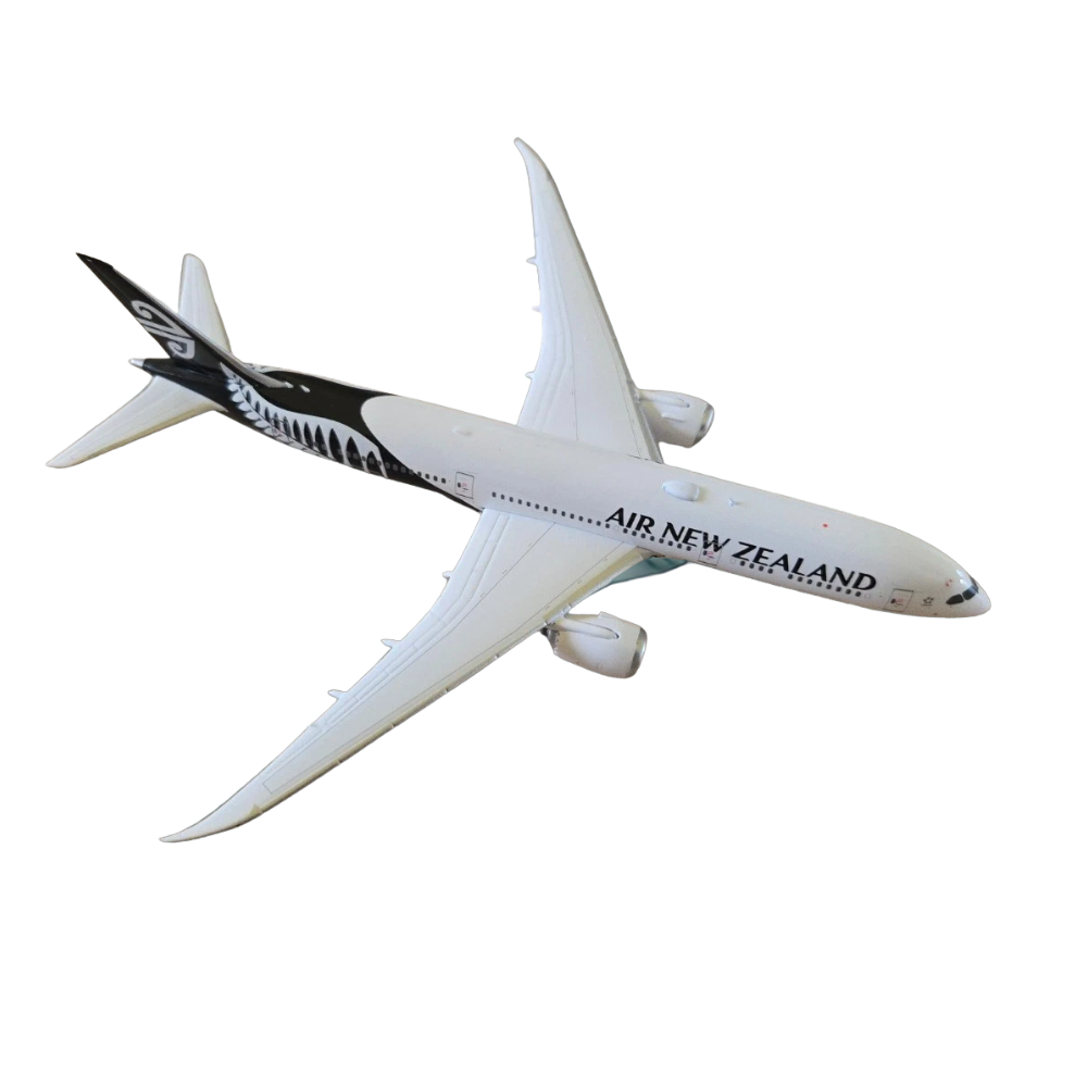 Phoenix Air New Zealand Boeing B787-9 ZK-NZL 1/400 Scale PH12013 Phoenix Air New Zealand Boeing B787-9 ZK-NZL 1/400 Scale PH12013