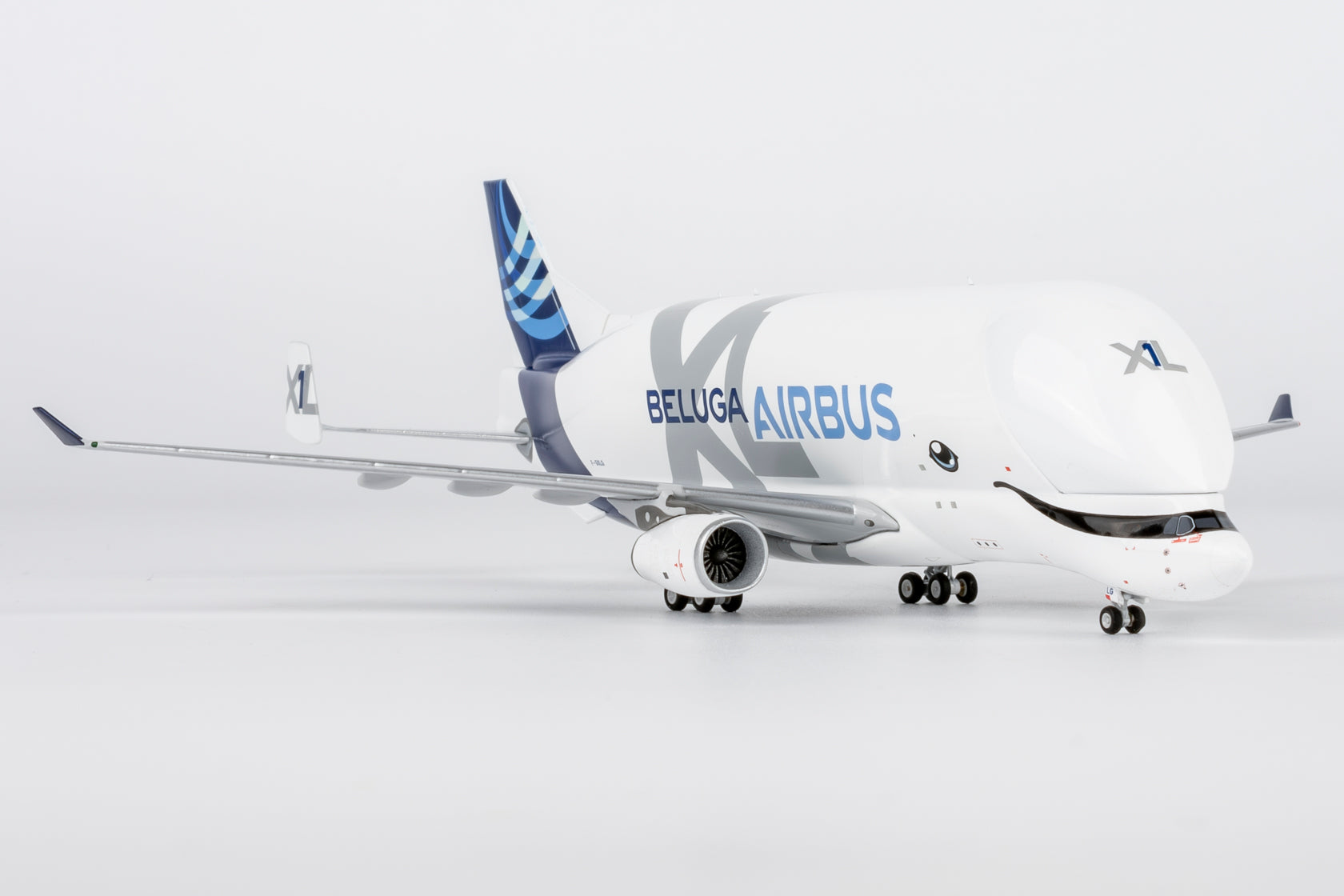 AIRBUS BELUGAXL 1/400スケールモデル s-l400.jpg